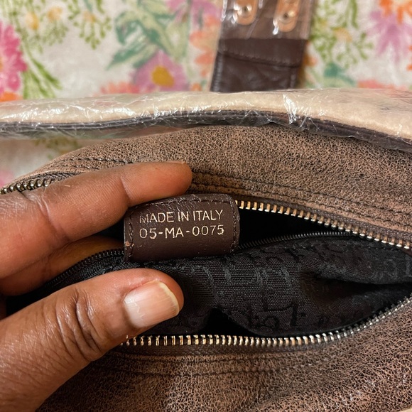 Christian Dior shearling Flight Bag Authenticity Certificate Card - Picture 15 of 15